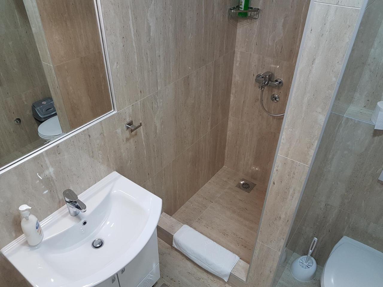 Apartman Simic 2 Valjevo Exteriör bild